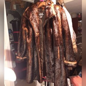 GORGEOUSLY SASSY OLYMPIA FAUX FUR MINK COAT SIZE MEDIUM 3/4 length  🎁 ❤️